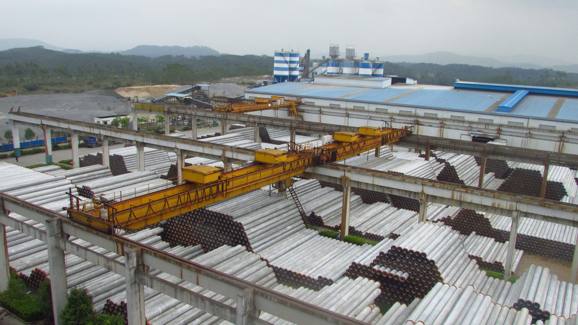 公司厂区环境目前公司已上线两条管桩生产线,3条pc钢棒生产线,正在