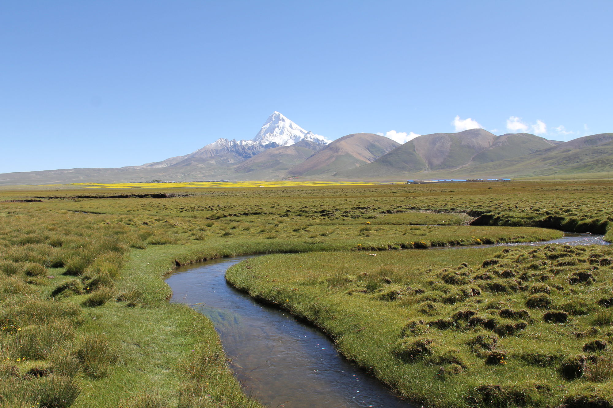 藏在日喀则的绝美之境特效最美亚东制作出品日喀则市旅游发展委员会